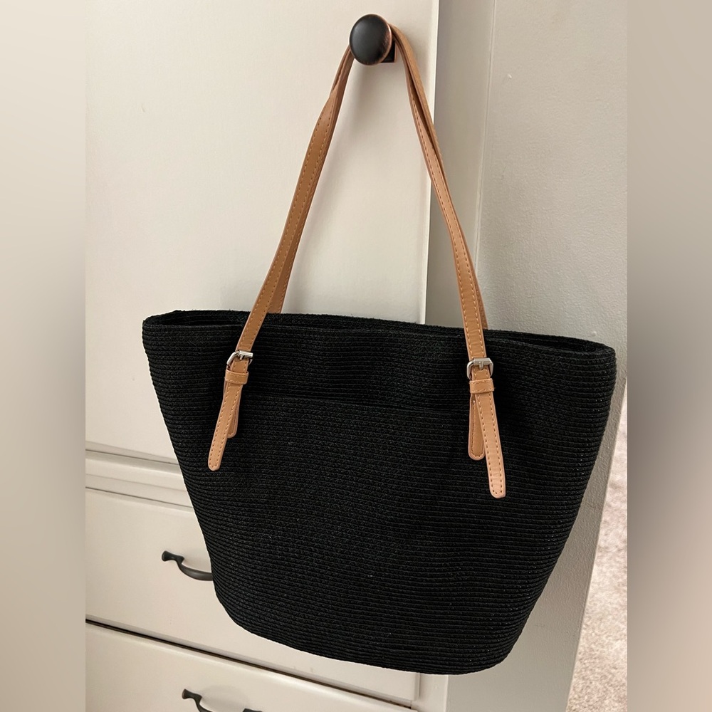 Black spring/summer handbag with leather strap